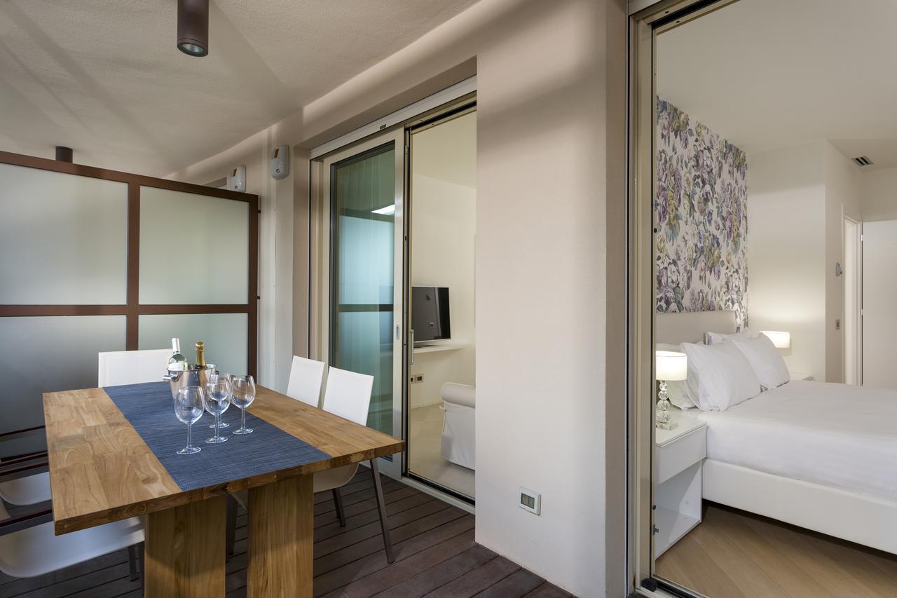 Embassy Aparthotel Rimini Buitenkant foto