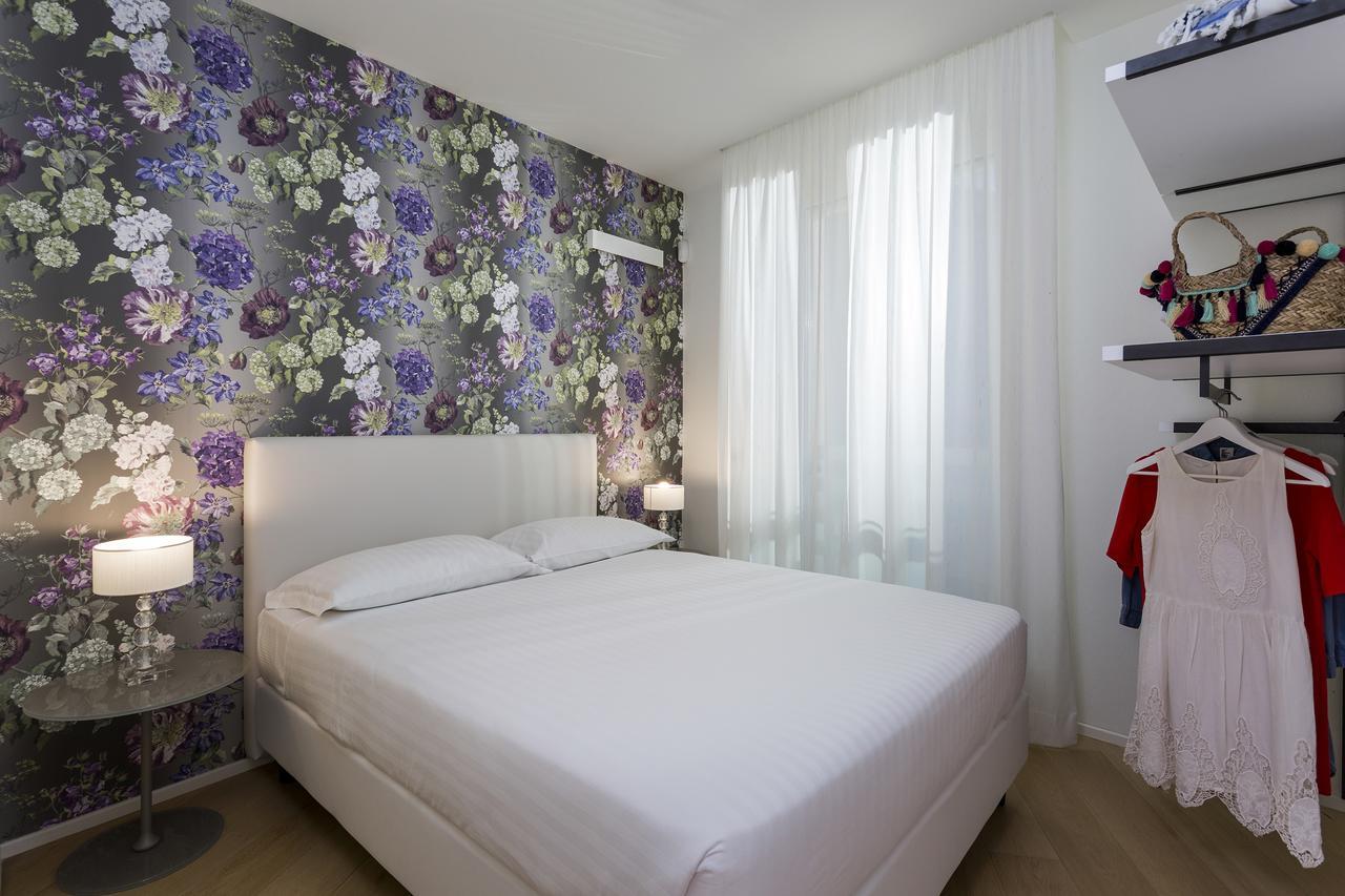 Embassy Aparthotel Rimini Buitenkant foto